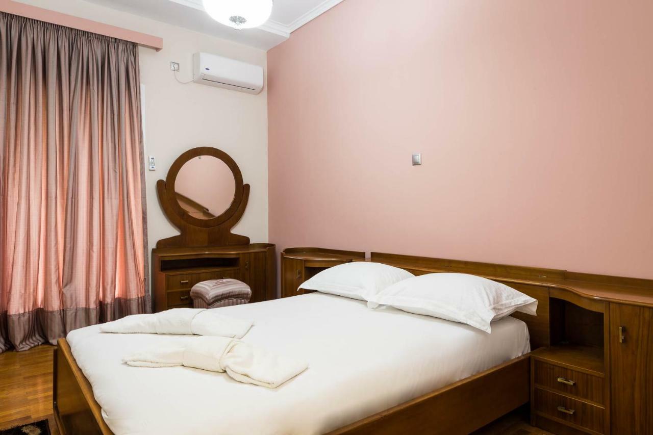 3 Bedrooms Apartment Under Acropolis Атина Екстериор снимка