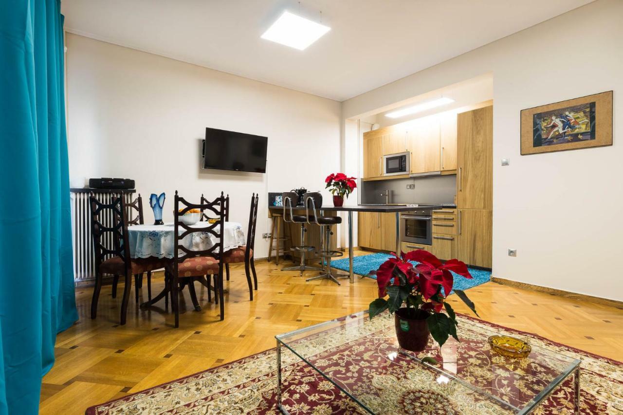 3 Bedrooms Apartment Under Acropolis Атина Екстериор снимка