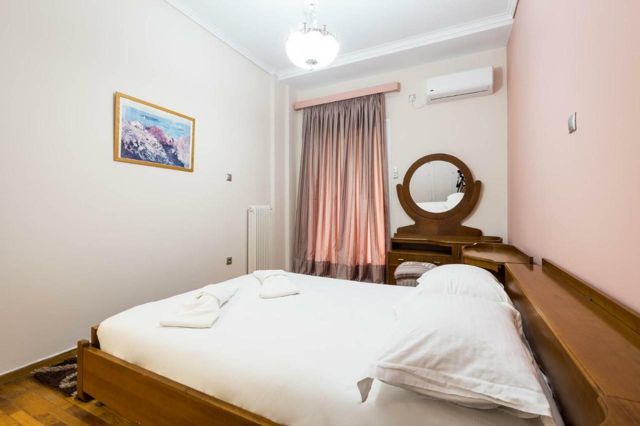 3 Bedrooms Apartment Under Acropolis Атина Екстериор снимка